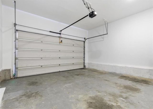 1335 Killian Shoals Way SW, Lilburn, GA 30047