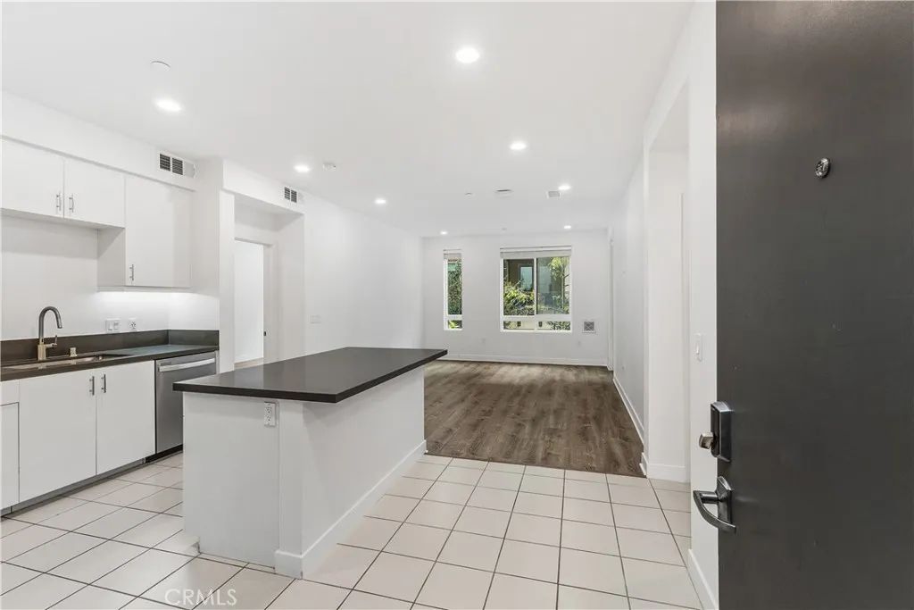 1218 Nolita, Irvine, CA 92612