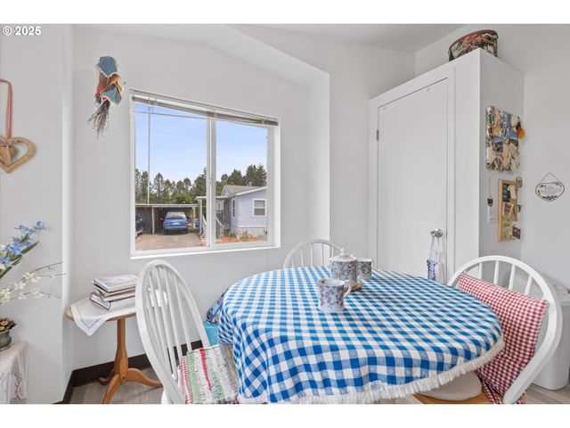 15130 S MAPLELANE Rd 33, Oregon City, OR 97045