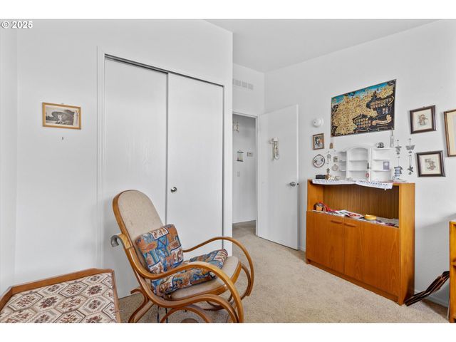 15130 S MAPLELANE Rd 33, Oregon City, OR 97045