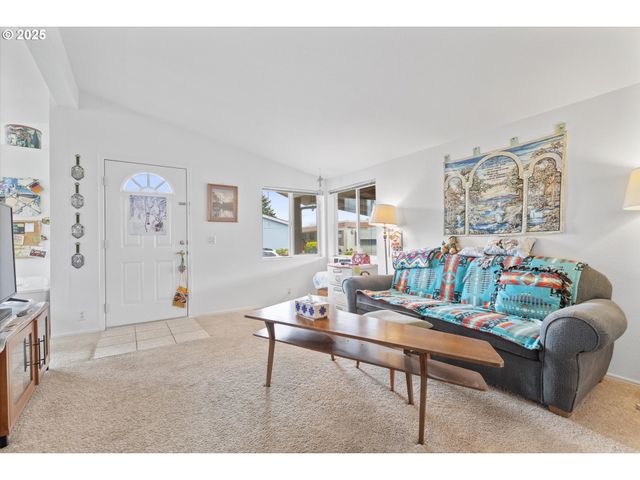 15130 S MAPLELANE Rd 33, Oregon City, OR 97045