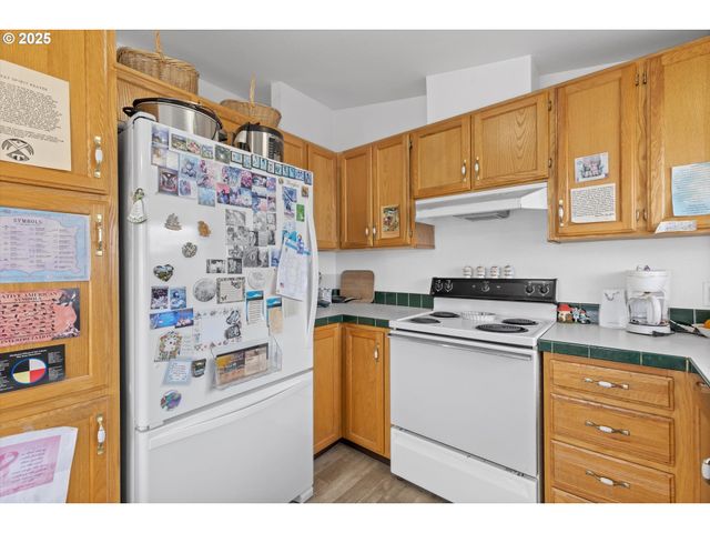 15130 S MAPLELANE Rd 33, Oregon City, OR 97045