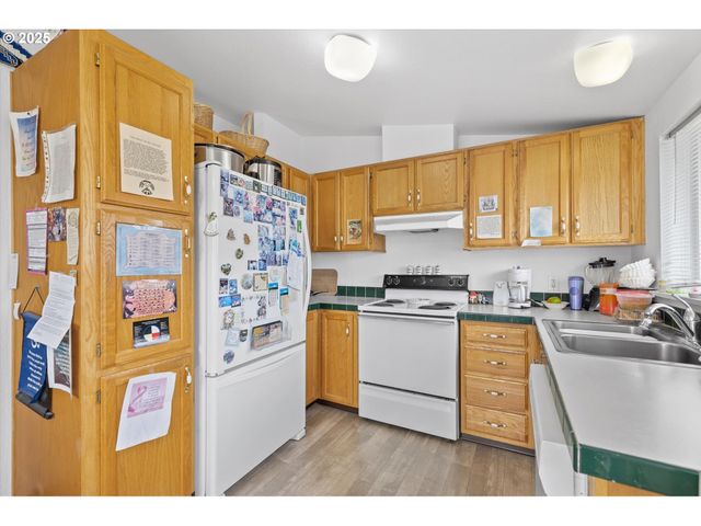 15130 S MAPLELANE Rd 33, Oregon City, OR 97045