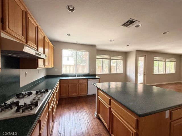 38218 Clear Creek St., Murrieta, CA 92562