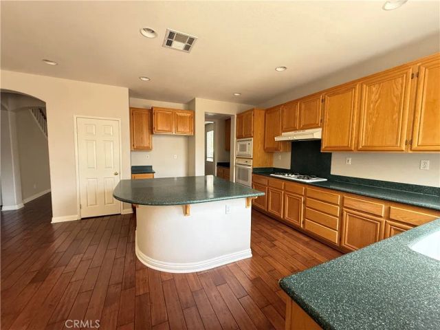 38218 Clear Creek St., Murrieta, CA 92562