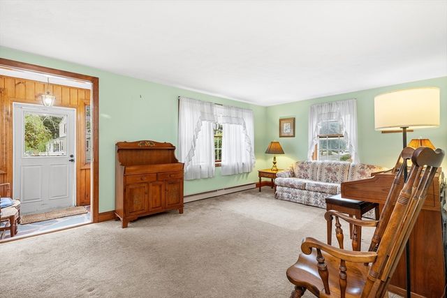 16 Breakheart Road, Saugus, MA 01906