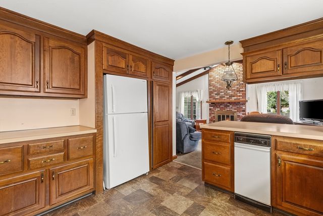 16 Breakheart Road, Saugus, MA 01906