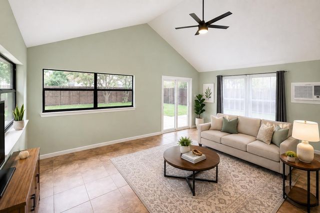 1212 Weatherford DR, Austin, TX 78753