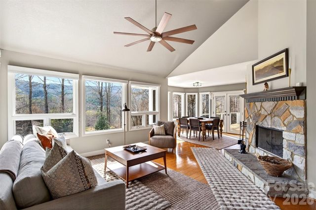 525 Blue Ridge Drive N, Marion, NC 28752