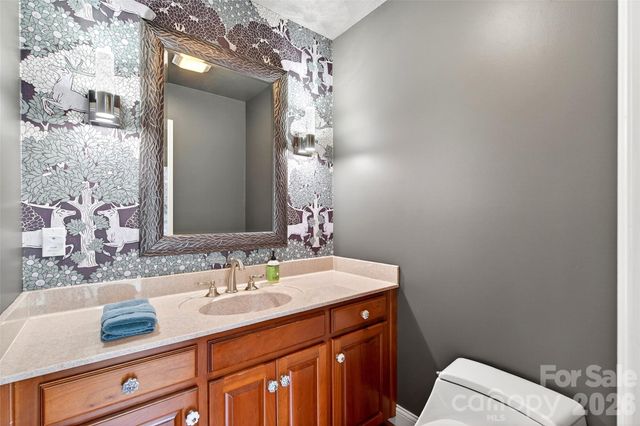 525 Blue Ridge Drive N, Marion, NC 28752