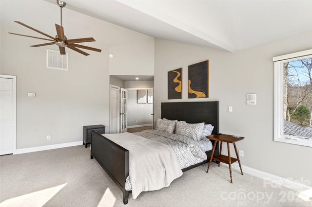 525 Blue Ridge Drive N, Marion, NC 28752