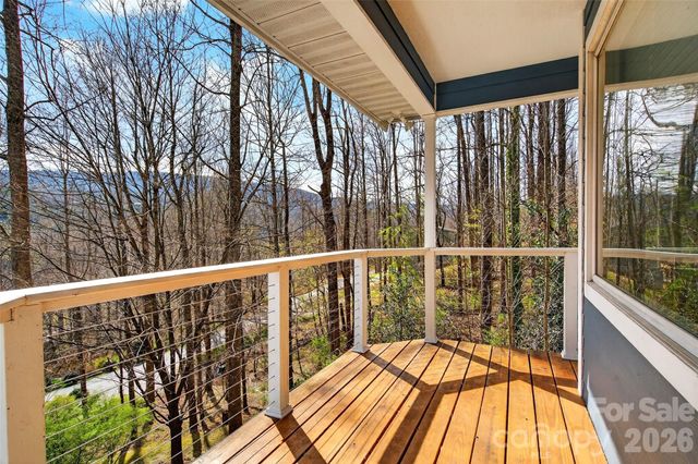 525 Blue Ridge Drive N, Marion, NC 28752