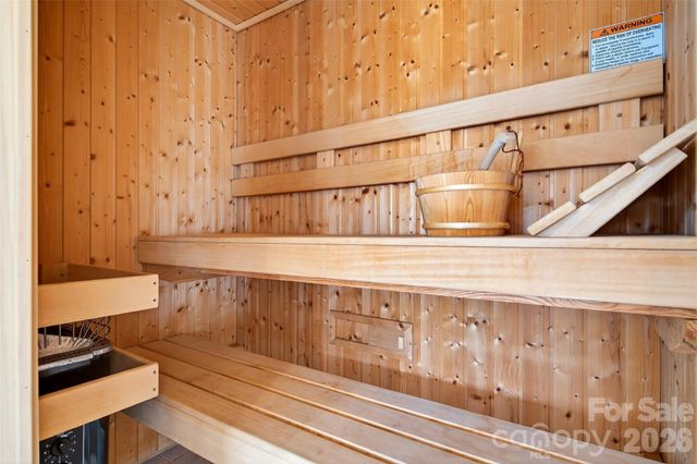 525 Blue Ridge Drive N, Marion, NC 28752