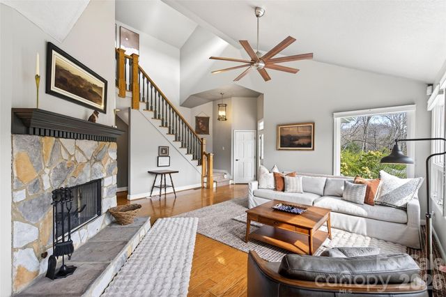 525 Blue Ridge Drive N, Marion, NC 28752