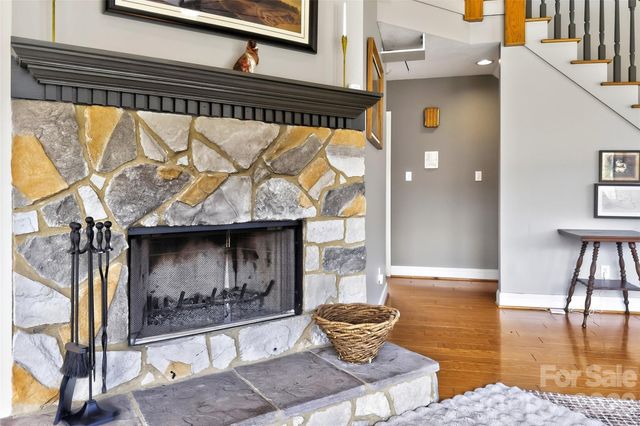 525 Blue Ridge Drive N, Marion, NC 28752