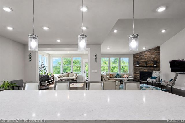 7533 Hardwood Circle, Canton Charter Township, MI 48187