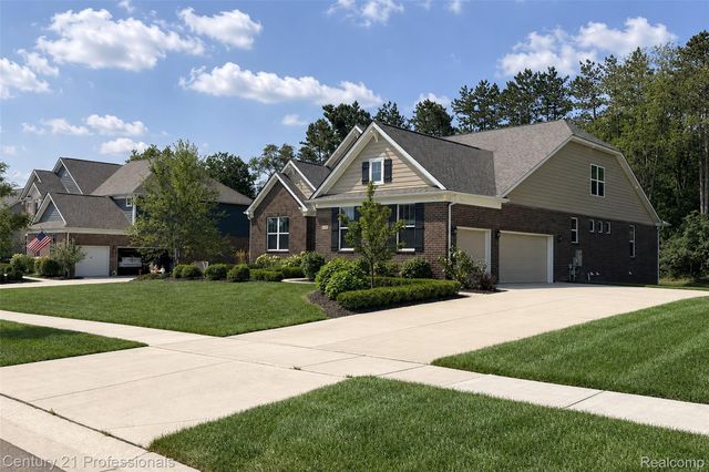 7533 Hardwood Circle, Canton Charter Township, MI 48187