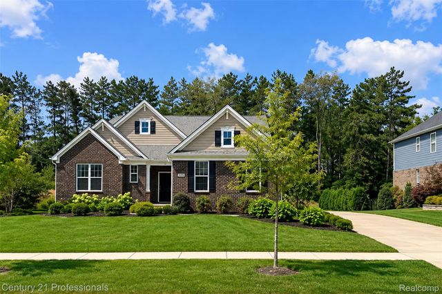 7533 Hardwood Circle, Canton Charter Township, MI 48187
