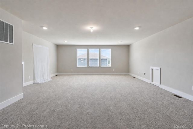 7533 Hardwood Circle, Canton Charter Township, MI 48187