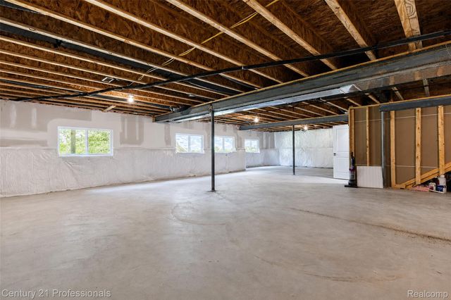 7533 Hardwood Circle, Canton Charter Township, MI 48187