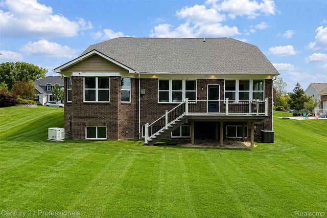 7533 Hardwood Circle, Canton Charter Township, MI 48187