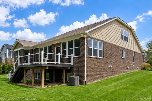 7533 Hardwood Circle, Canton Charter Township, MI 48187