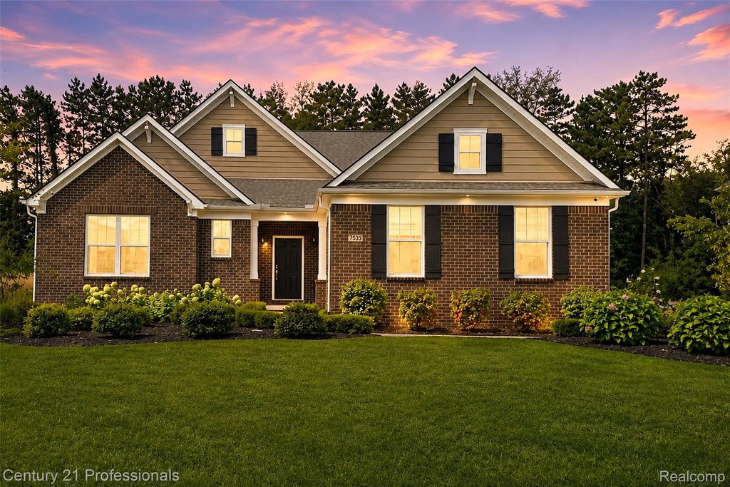 7533 Hardwood Circle, Canton Charter Township, MI 48187