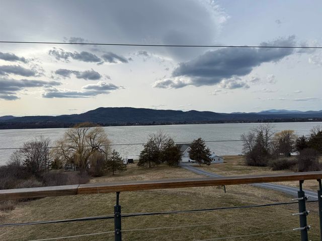1842 Lake Street, Bridport, VT 05734