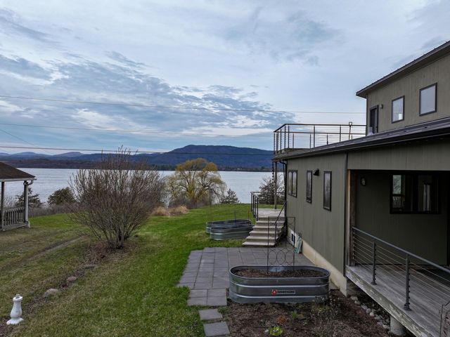 1842 Lake Street, Bridport, VT 05734