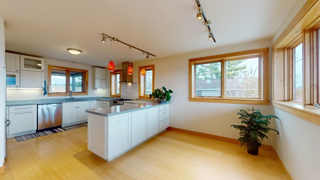 1842 Lake Street, Bridport, VT 05734