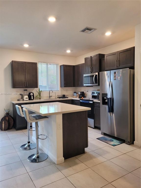 1015 SE 24th Terrace 1015, Homestead, FL 33035