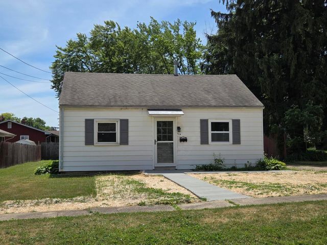 524 Amsterdam Street, Woodstock, IL 60098