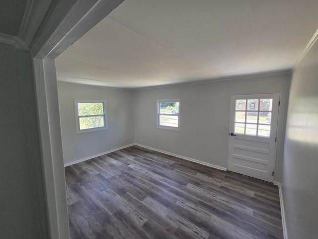524 Amsterdam Street, Woodstock, IL 60098