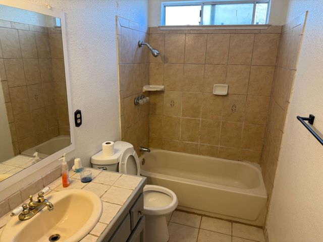 405 San Andreas Ct, Modesto, CA 95354