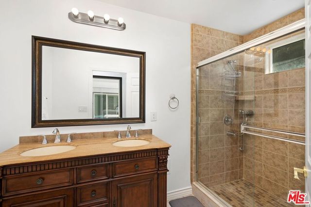 17434 Emelita Street, Encino, CA 91316