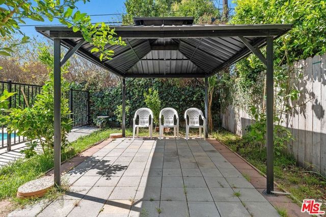 17434 Emelita Street, Encino, CA 91316