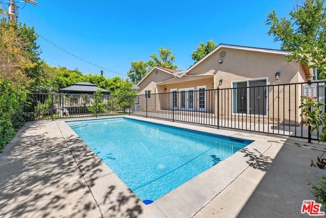 17434 Emelita Street, Encino, CA 91316