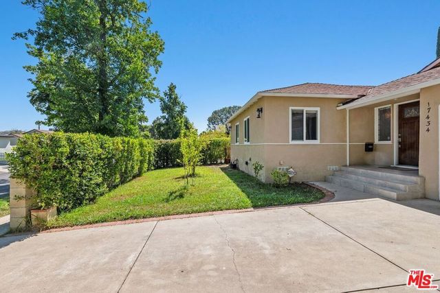 17434 Emelita Street, Encino, CA 91316