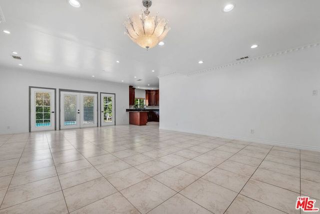 17434 Emelita Street, Encino, CA 91316