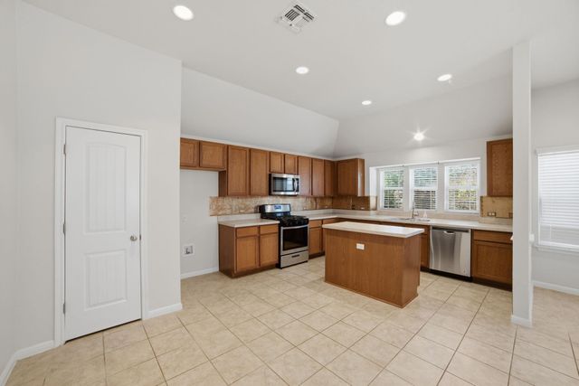 514 Nautical LOOP, Kyle, TX 78640