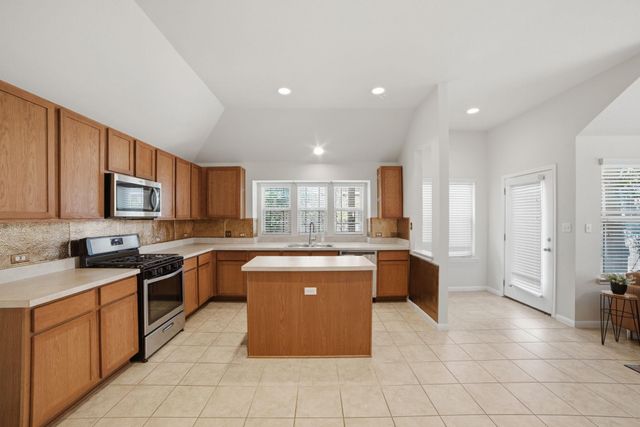 514 Nautical LOOP, Kyle, TX 78640