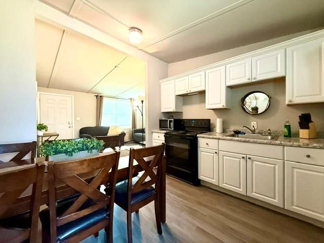 610 W 25th Street, Lawrence, KS 66046