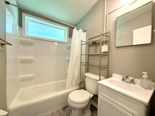 610 W 25th Street, Lawrence, KS 66046