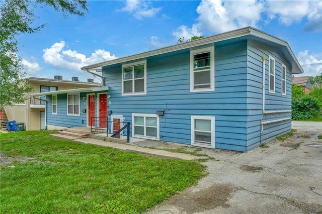 610 W 25th Street, Lawrence, KS 66046