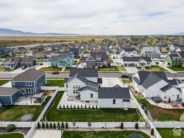 245 S SUMMER BREEZE LN, Layton, UT 84041