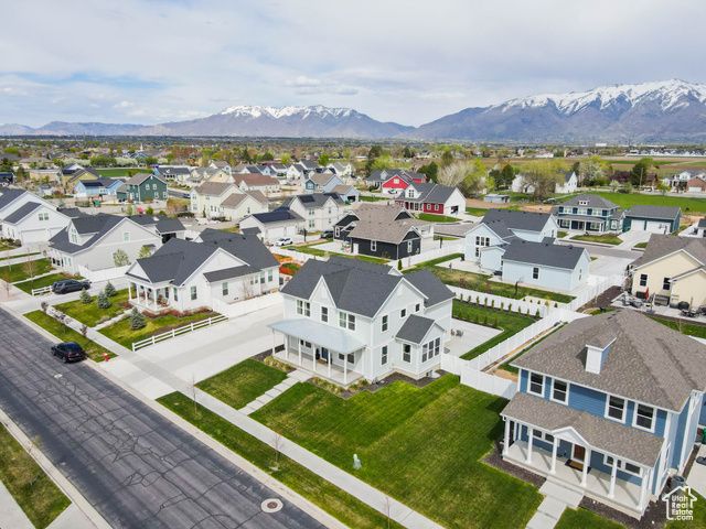 245 S SUMMER BREEZE LN, Layton, UT 84041