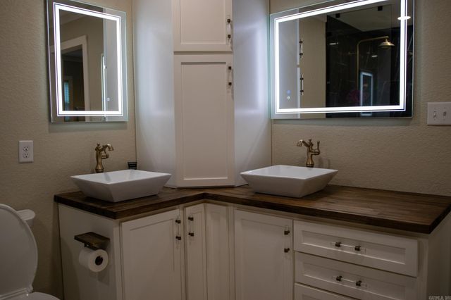 2214 Sullivan Road, Bauxite, AR 72011