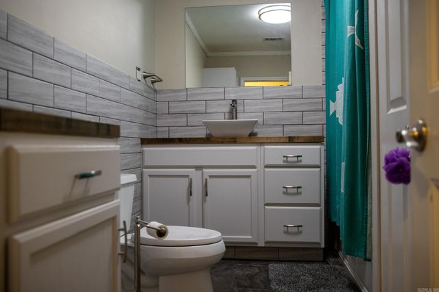 2214 Sullivan Road, Bauxite, AR 72011