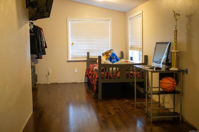 2214 Sullivan Road, Bauxite, AR 72011