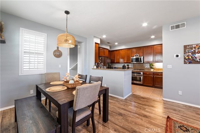 864 Calaveras, Corona, CA 92878